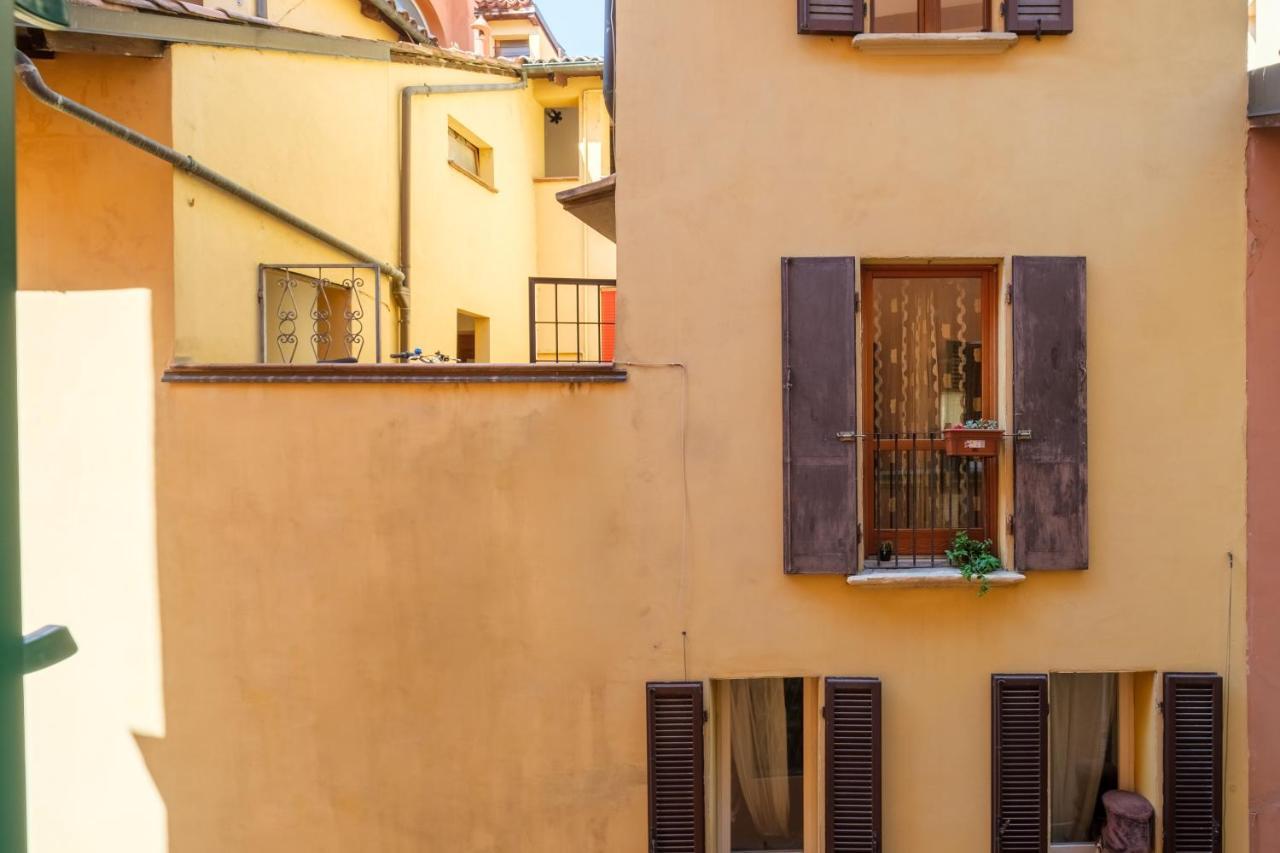 Golden Suite By Studio Vita Bologna Exterior photo
